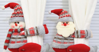 Ideas for Festive Curtains and Windows: Christmas Decorating