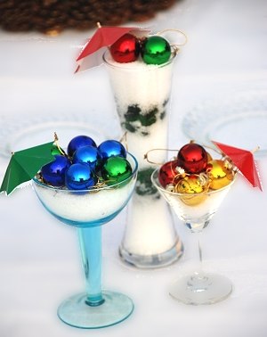 Snow Mocktail Creative Christmas Centerpiece Idea