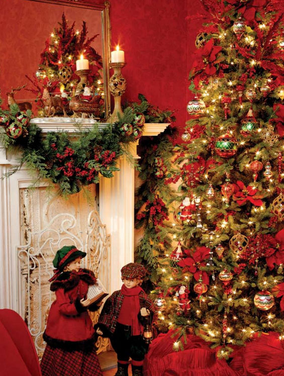 7 Beautifully Festive Christmas Tree Themes Celebrating