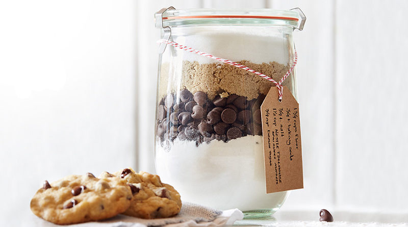 Gift Mixes in a Jar - Homemade Christmas Gifts